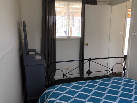 Lillydale Farm Accommodation Greenacres - E Caravan Parks 1