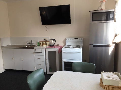 Lillydale Farm Accommodation Greenacres - E Caravan Parks 0