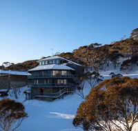 Lucy Lodge - E Caravan Parks