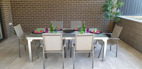 Luxurious Tranquil House Near Parramatta River Perfect For Large Group Retreat - E Caravan Parks 3