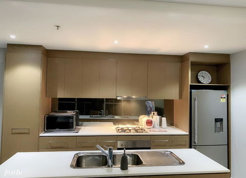 Luxury Apartment With Views - E Caravan Parks 2