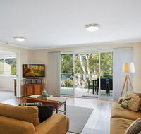 Luxury Boardwalk Apartment - Unit 7 - E Caravan Parks
