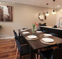 LUXURY Davcorp Executive Rentals - Free Wifi Wine Netflix and Parking in Brompton - E Caravan Parks