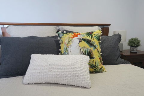 Luxury Homestay BNB In Rochedale - E Caravan Parks 3