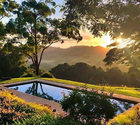 Luxury Tee Pee Byron Bay - E Caravan Parks 2