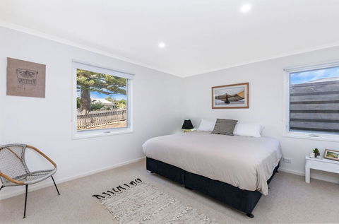 Lyons Cottage - A Quaint Whalers Cottage In Heart Of Port Fairy - E Caravan Parks 2