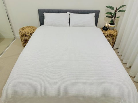 M-City 2 BR And 2 BA Apartment With Parking - E Caravan Parks 2