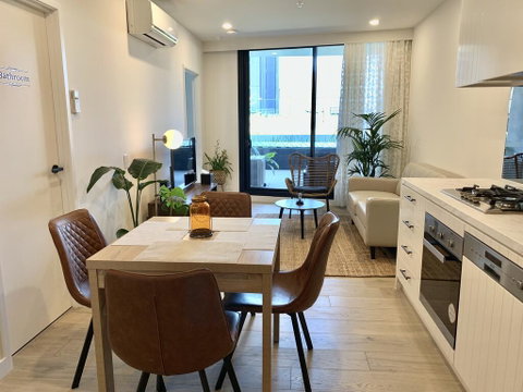M-City 2 BR And 2 BA Apartment With Parking - E Caravan Parks 0