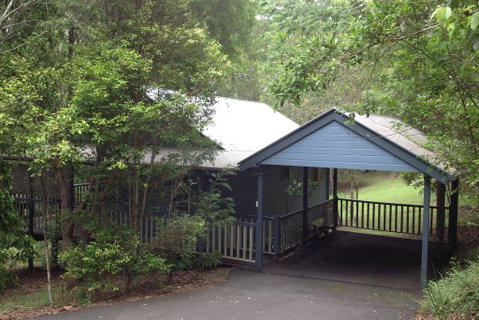 Maleny Country Cottages - E Caravan Parks 2
