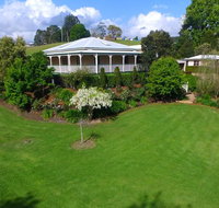 Maleny Homestead  Cottage - E Caravan Parks