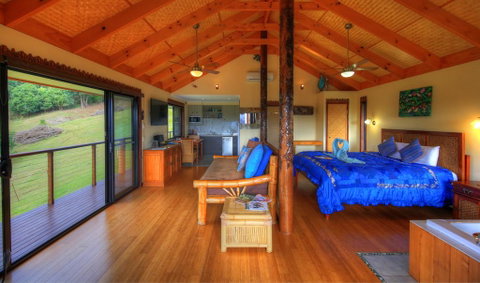 Maleny Tropical Retreat - E Caravan Parks 2