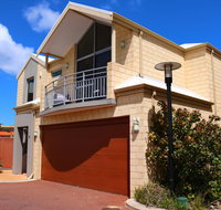 MANDURAH on the TERRACE - E Caravan Parks