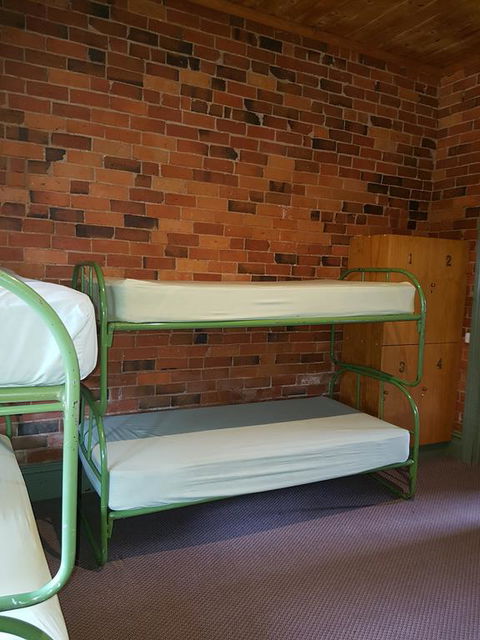 Mansfield Travellers Lodge - E Caravan Parks 3