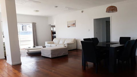 Maple Villa - E Caravan Parks 2