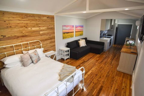 Mar Q Apartment - E Caravan Parks 0
