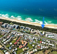 Marcoola Beachfront 3BR -Pool-100m to the Beach. - E Caravan Parks