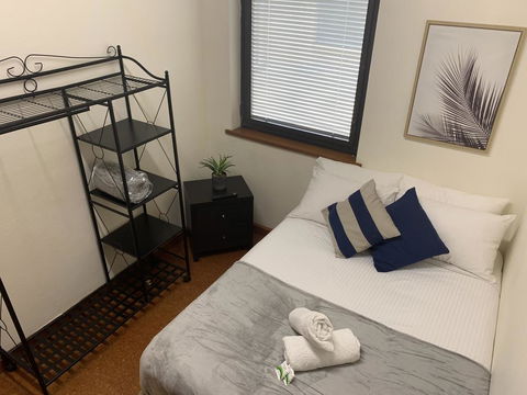 Market St Lodge - E Caravan Parks 0