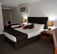 McNevins Tamworth Motel - E Caravan Parks