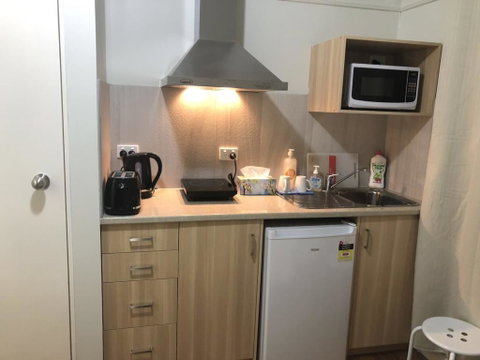 Melbourne Short Stay - Clayton Station, Monash Uni, Hospital - E Caravan Parks 1