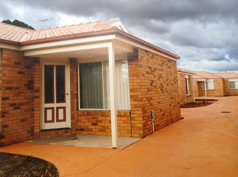 Melton Apartments - E Caravan Parks 0