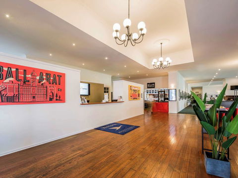 Mercure Ballarat Hotel & Convention Centre - E Caravan Parks 0