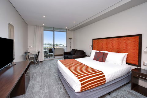 Mercure Centro Port Macquarie - E Caravan Parks 3