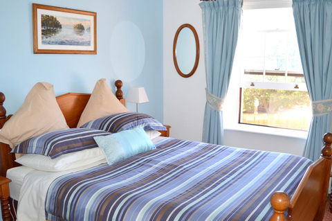 Meredith House - E Caravan Parks 3