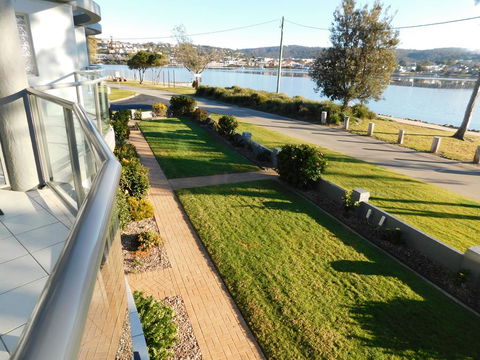 Merimbula Lake Apartments - E Caravan Parks 3