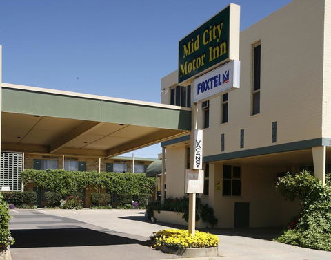 Mid City Motor Inn Queanbeyan - E Caravan Parks 2