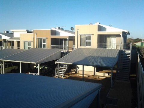 Millenium Apartments - E Caravan Parks 0