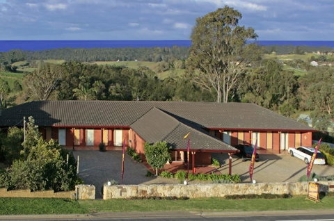 Milton Village Motel - E Caravan Parks 0