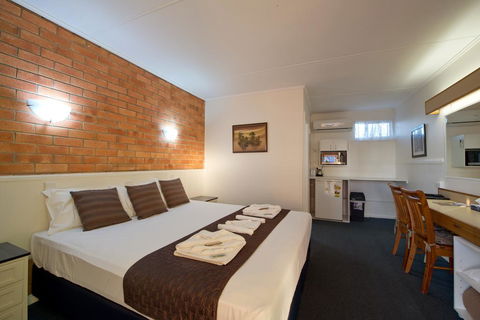 Mineral Sands Motel - E Caravan Parks 3