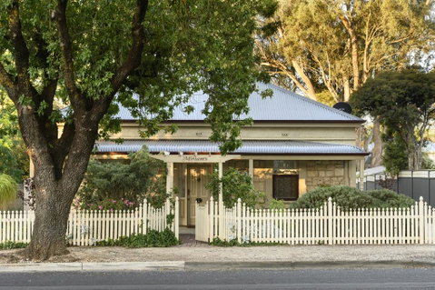 Miriams Cottage - E Caravan Parks 0