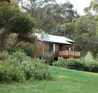 Misty Valley Country Cottages - E Caravan Parks