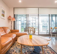 Modern 1bed1study Apt near Station  MQ Centre - E Caravan Parks