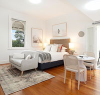 Modern and Cosy Inner West Apartment - E Caravan Parks