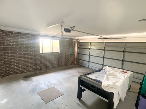 Modern Majestic - Everything You Need - Private Location - E Caravan Parks 2
