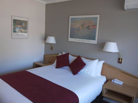 Moe Parklands Motel - E Caravan Parks 1