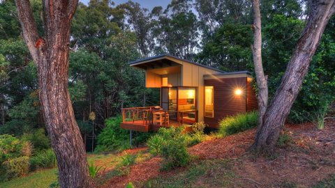 Montville Ocean View Cottages - E Caravan Parks 0