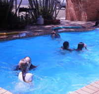 Moore Park Beach Motel - E Caravan Parks