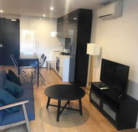 Morden apartment in the heart of Howthorn east - E Caravan Parks