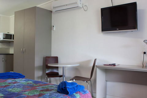 Motel Myall - E Caravan Parks 1