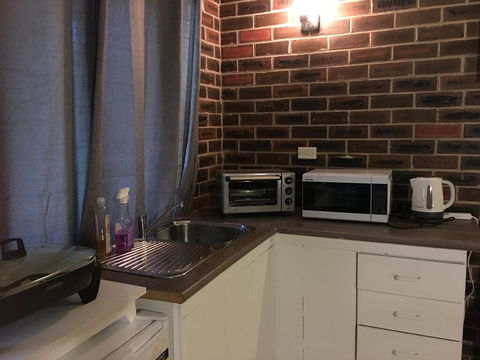 Motel Studio Room - E Caravan Parks 3