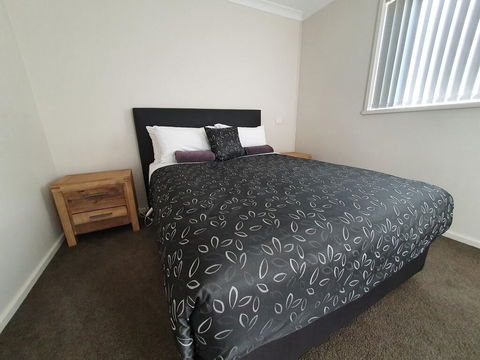 Motel24Seven And Apartments - E Caravan Parks 2