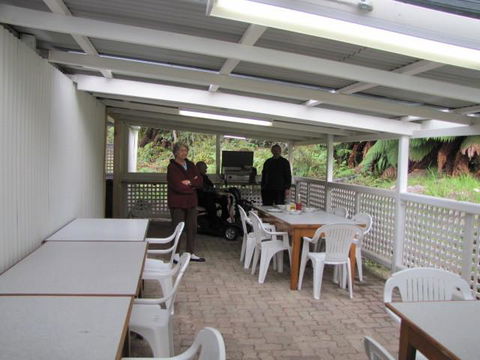 Mountain View Motel - E Caravan Parks 1
