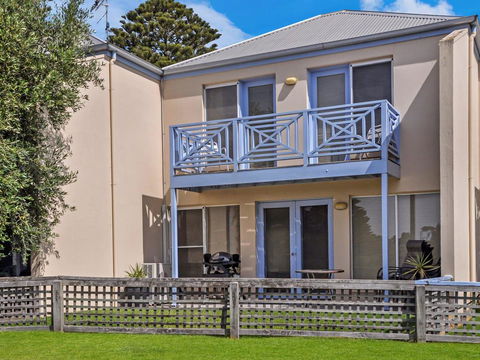 MOYNE VIEWS NO. 2 - E Caravan Parks 2