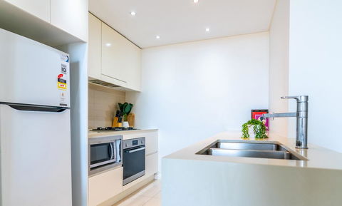 MWP25-Comfy 2 Bedroom Apt In Wentworth Point - E Caravan Parks 2