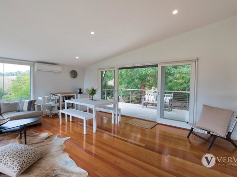 Myers Road Retreat Plus Guest House - E Caravan Parks 3