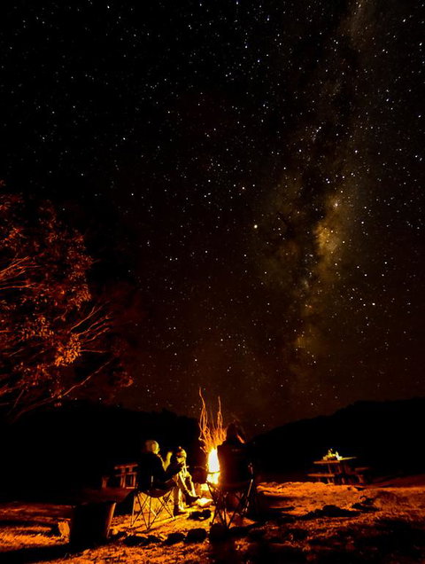 Mystic View Cottage - E Caravan Parks 3