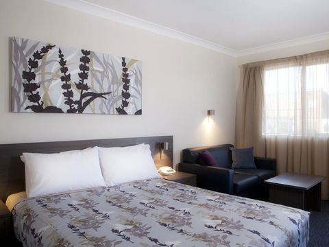 Narellan Motor Inn - E Caravan Parks 2